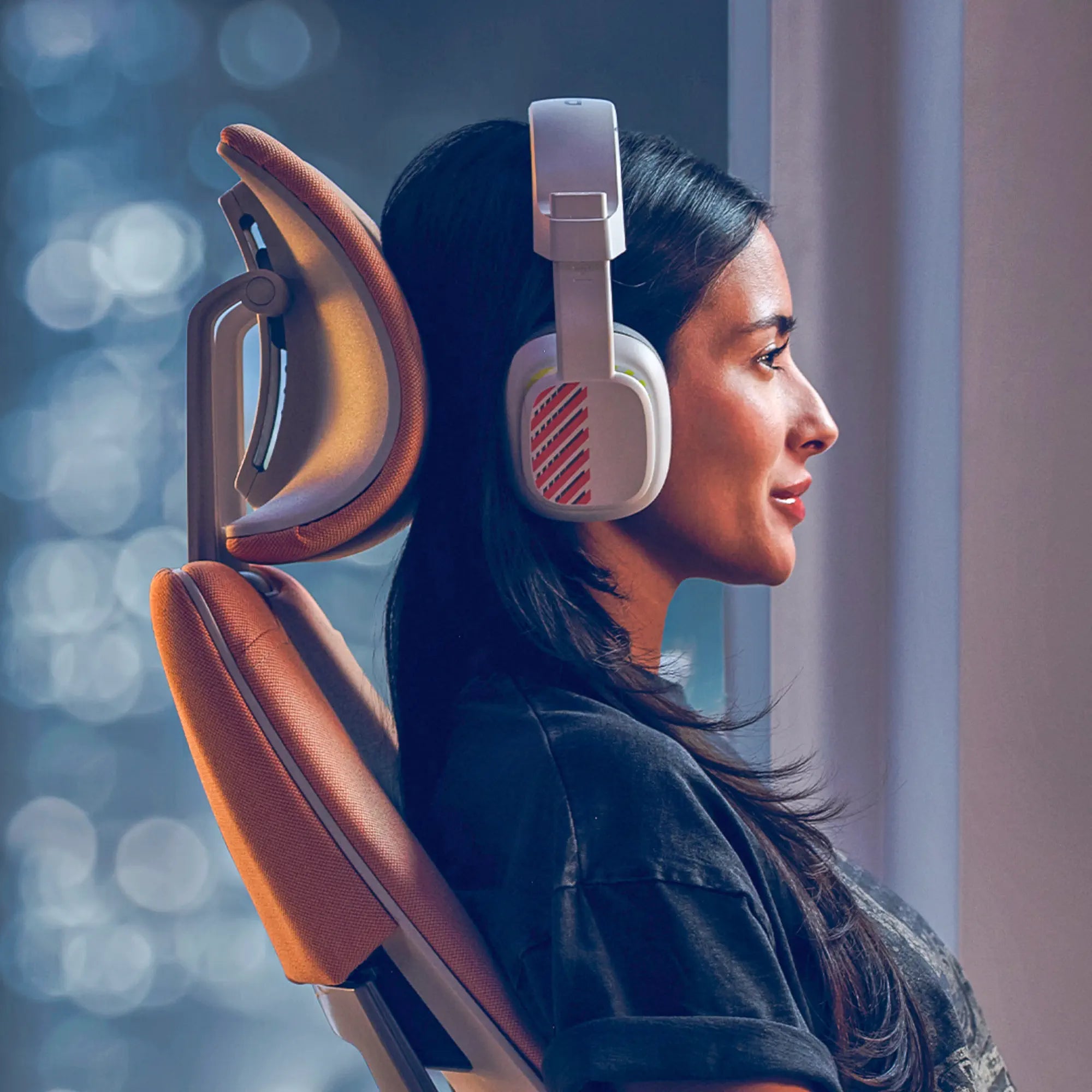 With headrest / Era Persimmon CSE25